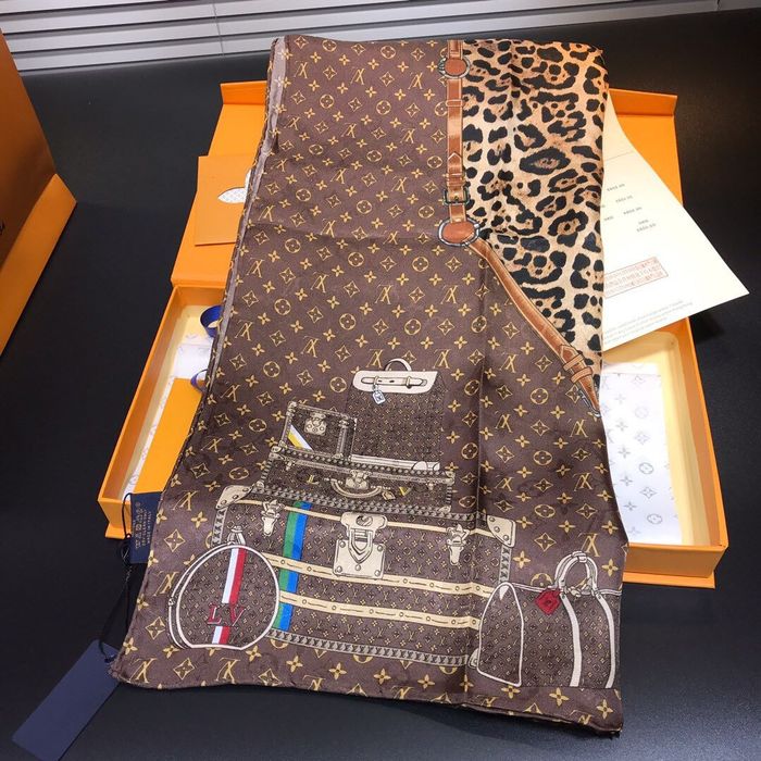 Louis Vuitton Scarf LVS00135